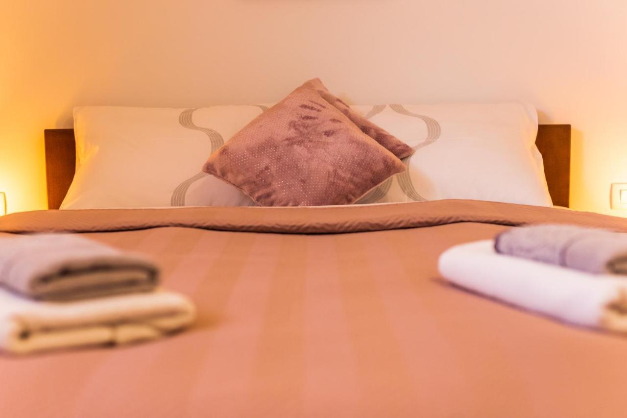 Apartmani Leptir 拉科维察 外观 照片