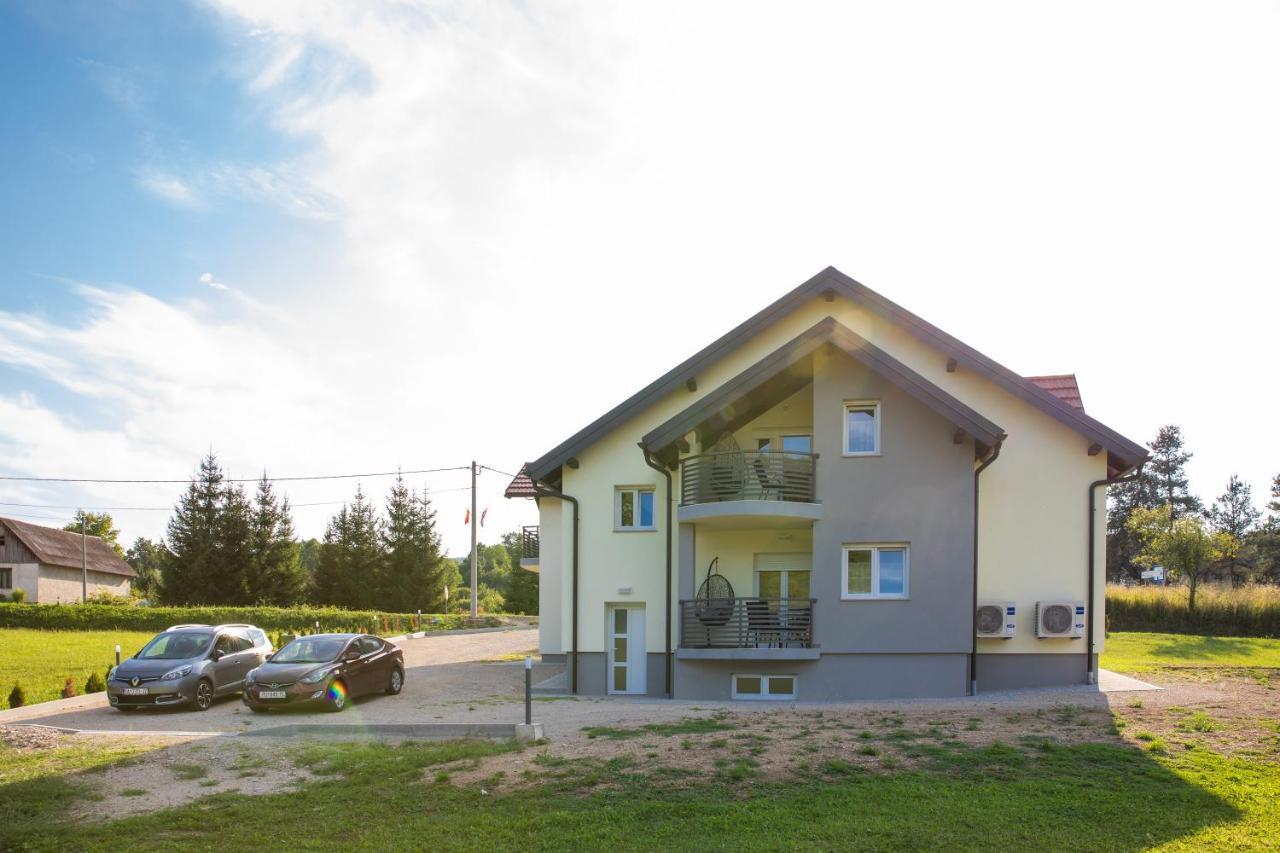 Apartmani Leptir 拉科维察 外观 照片