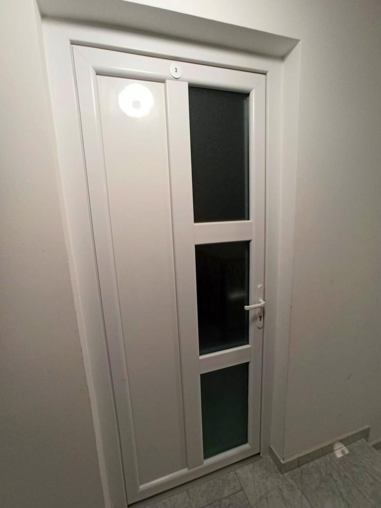 Apartmani Leptir 拉科维察 外观 照片