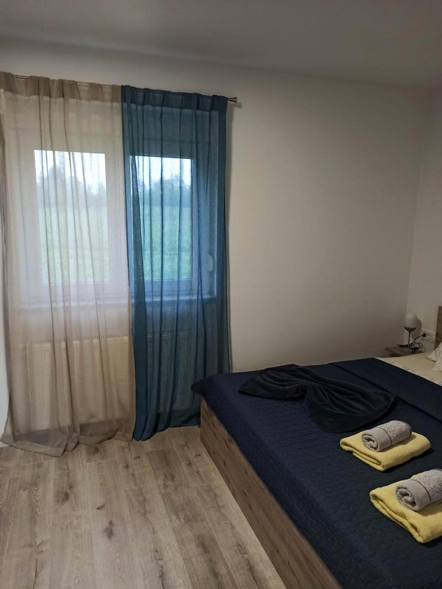 Apartmani Leptir 拉科维察 外观 照片